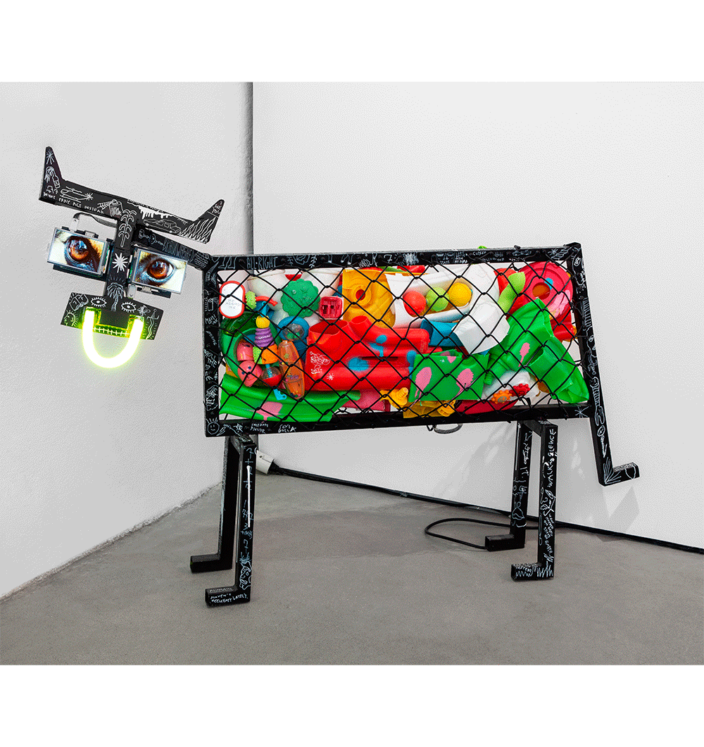 Limited edition Touro Seduto piece by Fiumani available at Underdogs