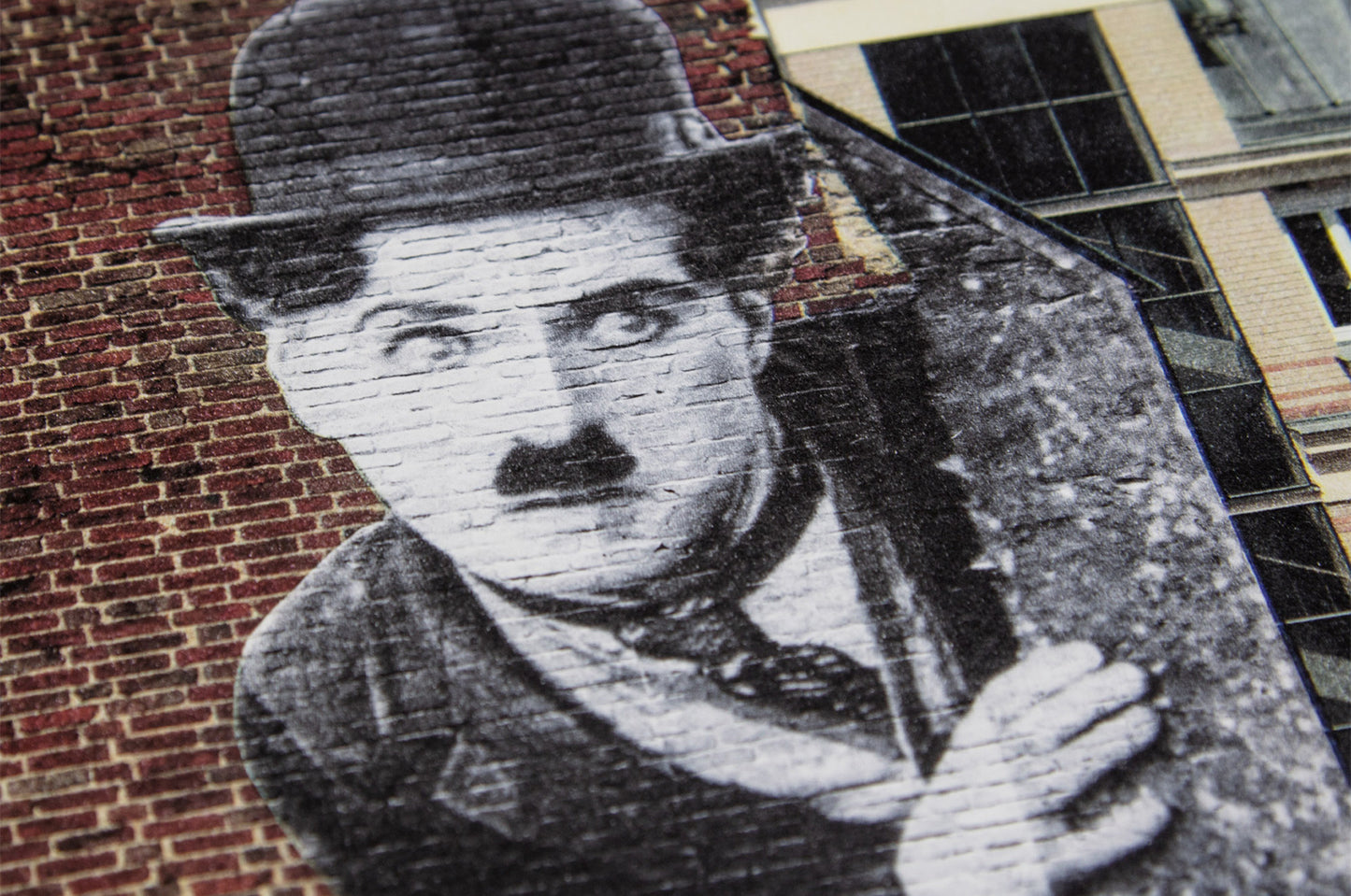 Unframed, Charlie Chaplin revu par JR, The Kid, Charlie Chaplin & Jackie Coogan, USA, 1923, de jour Paris