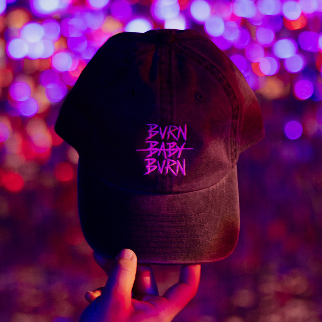 Boné "Burn Baby Burn" - Tamara Alves