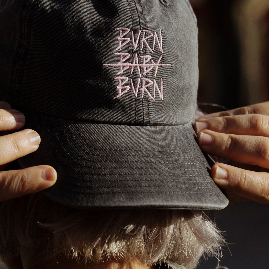 Boné "Burn Baby Burn" - Tamara Alves