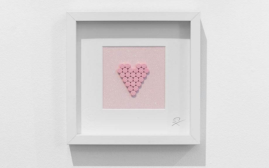 Chemical X — Love Heart Smiley – Pink