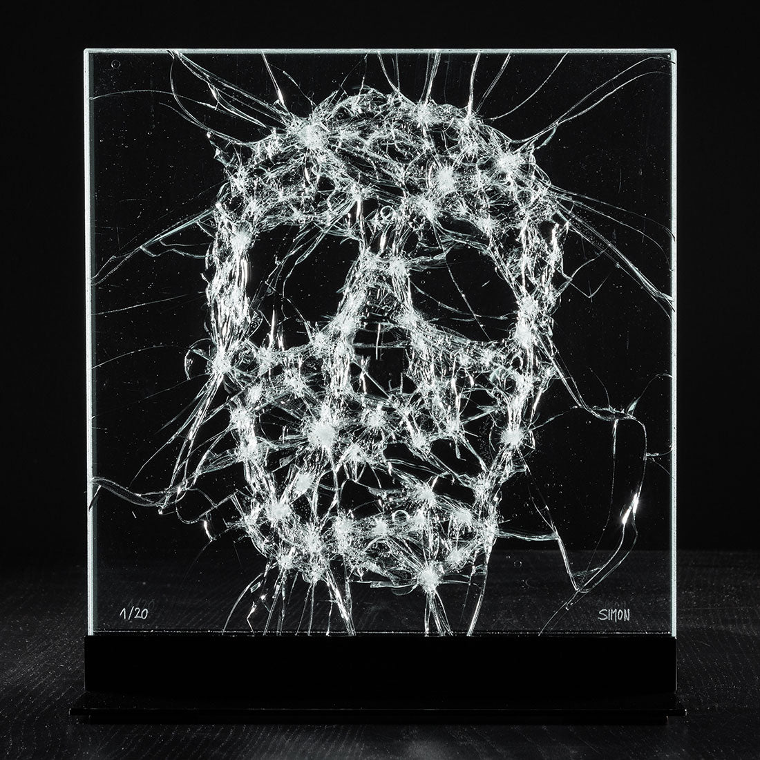 skull-simon-berger-glass-2021